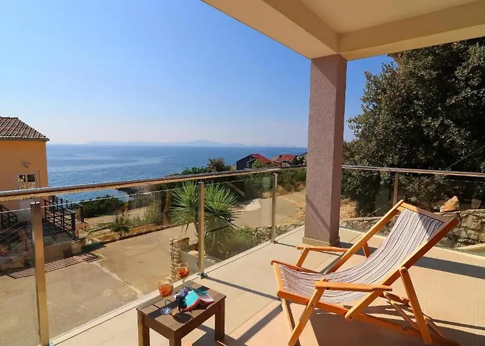 Cozy Sea View House With Pool Tatil Evi